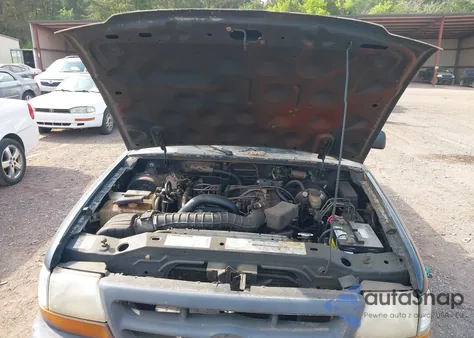 1999 Ford Ranger Xl/Xlt z USA, uszkodzony, nr VIN 1FTYR10V7XPC04483